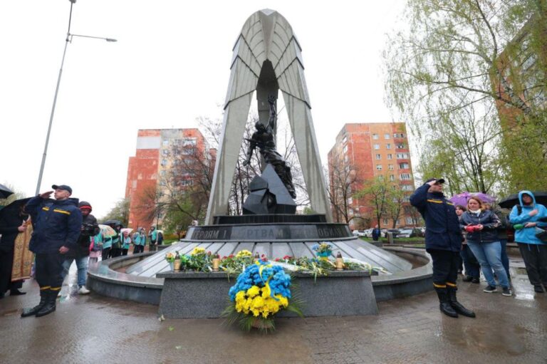 Ліквідаторам наслідків аварії на Чорнобильській АЕС місто виплатить матеріальну допомогу