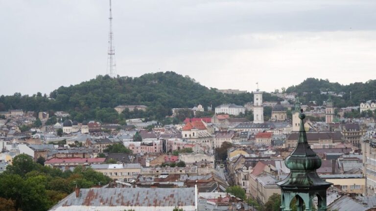 Люди з порушеннями зору отримають від міста матеріальну допомогу