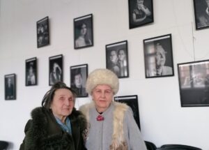«Краса поза часом»: у Першій Львівській Медіатеці триває виставка світлин львів’ян поважного віку